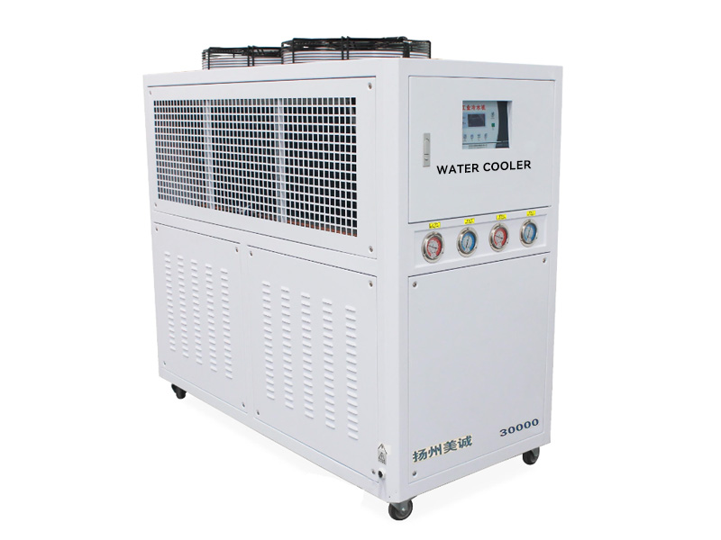 工業冷水機